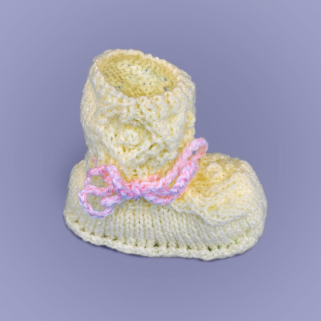Bonny Bobbles Booties
